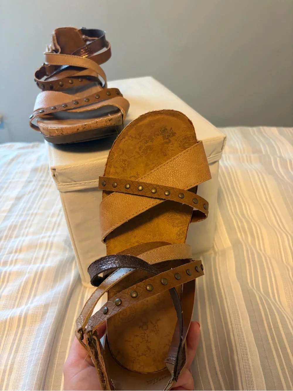 BearPaw casual tan